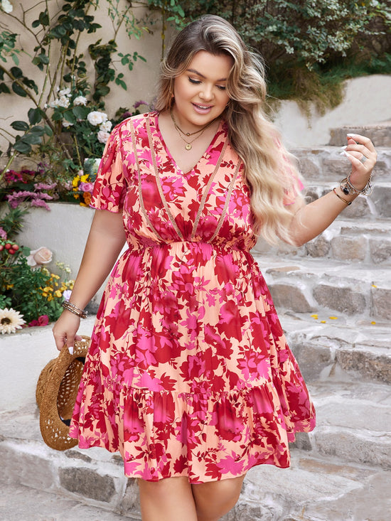 Plus Size Strawberry Floral Print V-Neck Flutter Sleeve Dress